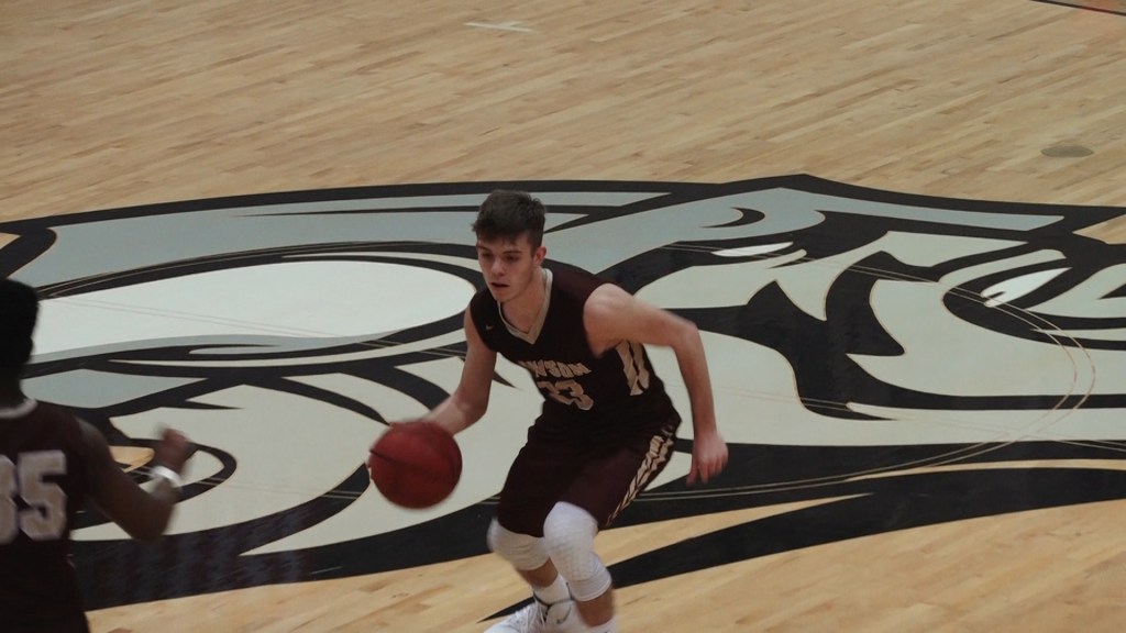 Gibson’s 30-pt efforts lifts #3 Tigers past hot-shooting East Hall&nbsp;[VIDEO]