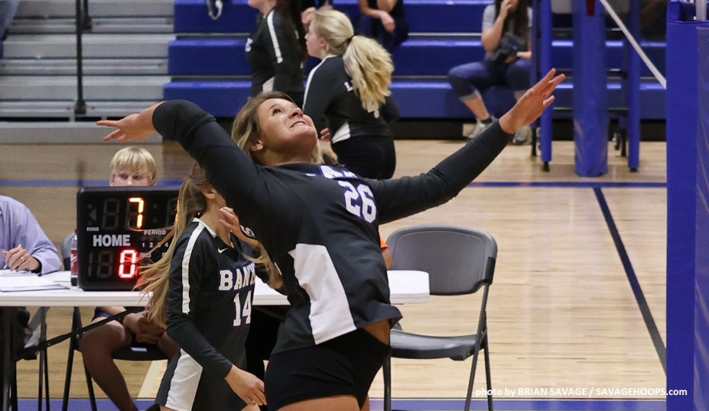 Saxon, Deetz earn volleyball Player of the Week&nbsp;Awards