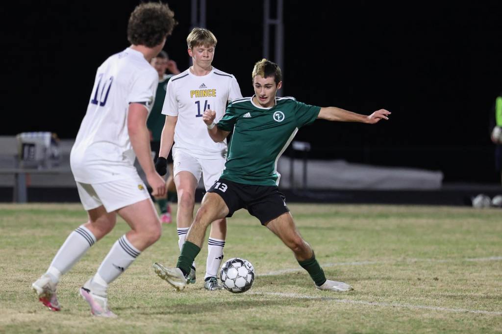 Hall, Mancillas take POW&nbsp;honors