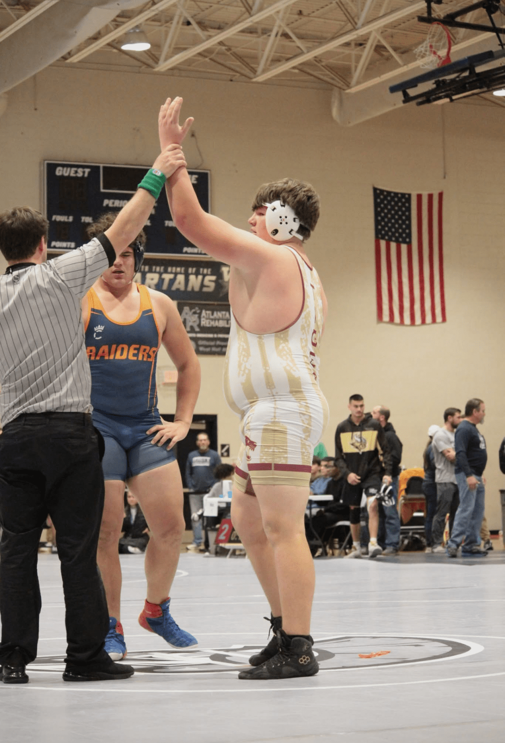 Wrestler of the Week awards go to Schuette,&nbsp;Nichols