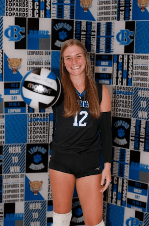 Juniors fill stat sheets, earn volleyball weekly&nbsp;awards